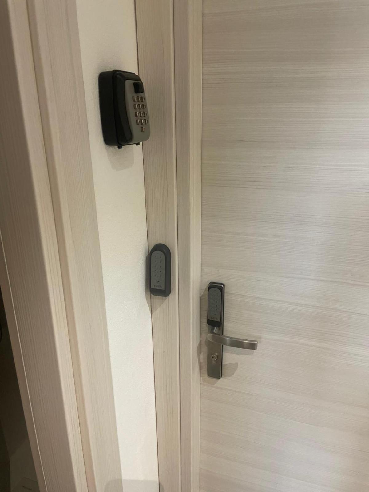 Drooms 4,0 Domotic Smart Self 24H,7 Vicino Treni Porta Susa E Centro Storico Turin Exterior foto